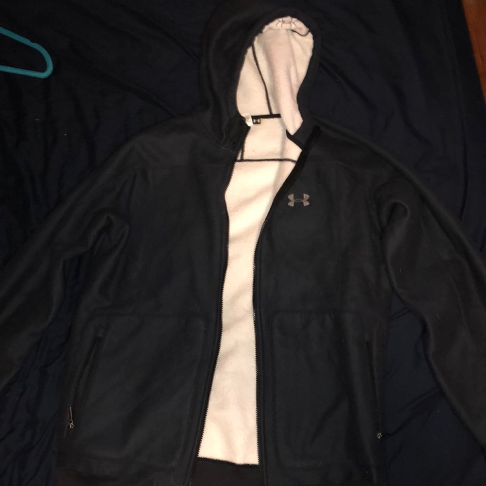 Loose under armor fux fur zip up
